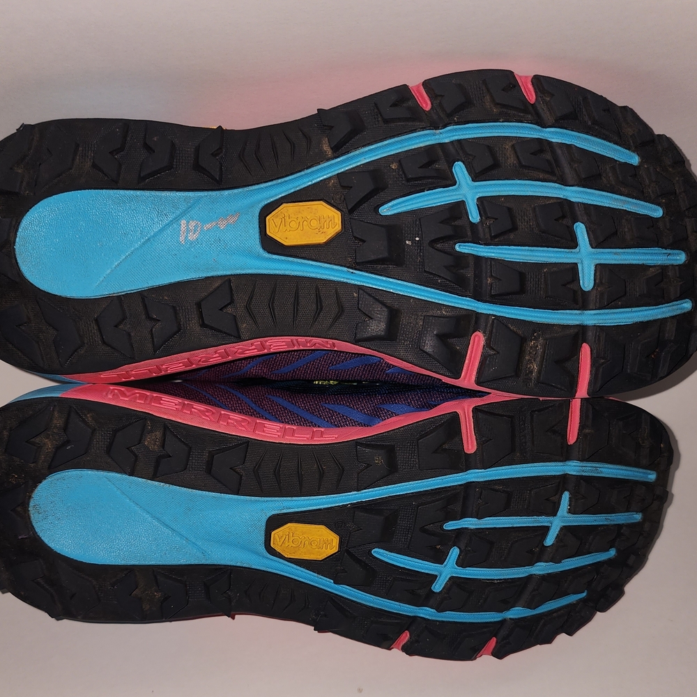 Merrell Women's Agility Peak 4 Sneakers in Blue and Pink - Picture 7 of 7